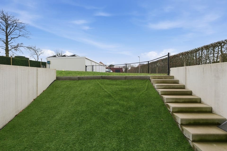 Move-in Ready Apartment with Large Private Garden and Garage in Hoeselt — 13