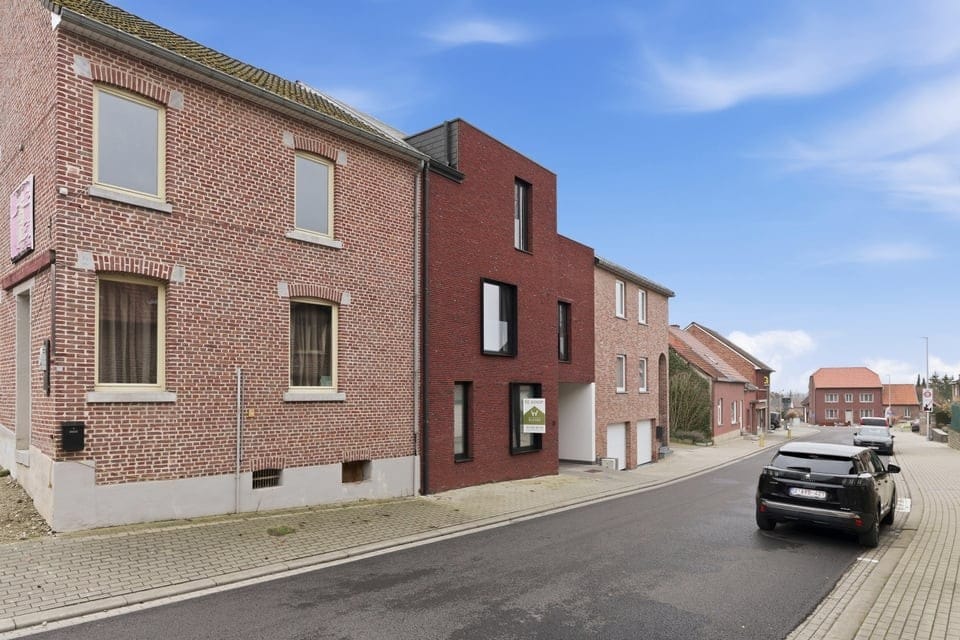 Move-in Ready Apartment with Large Private Garden and Garage in Hoeselt — 27