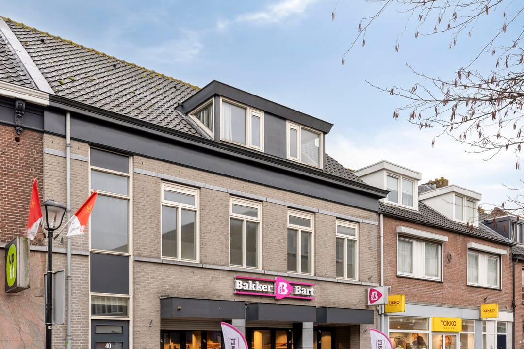Photo 8 of Rechterstraat 40