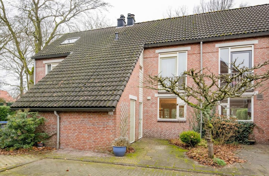 Tussenwoning aan Plein Vogelzang 20, Bilthoven