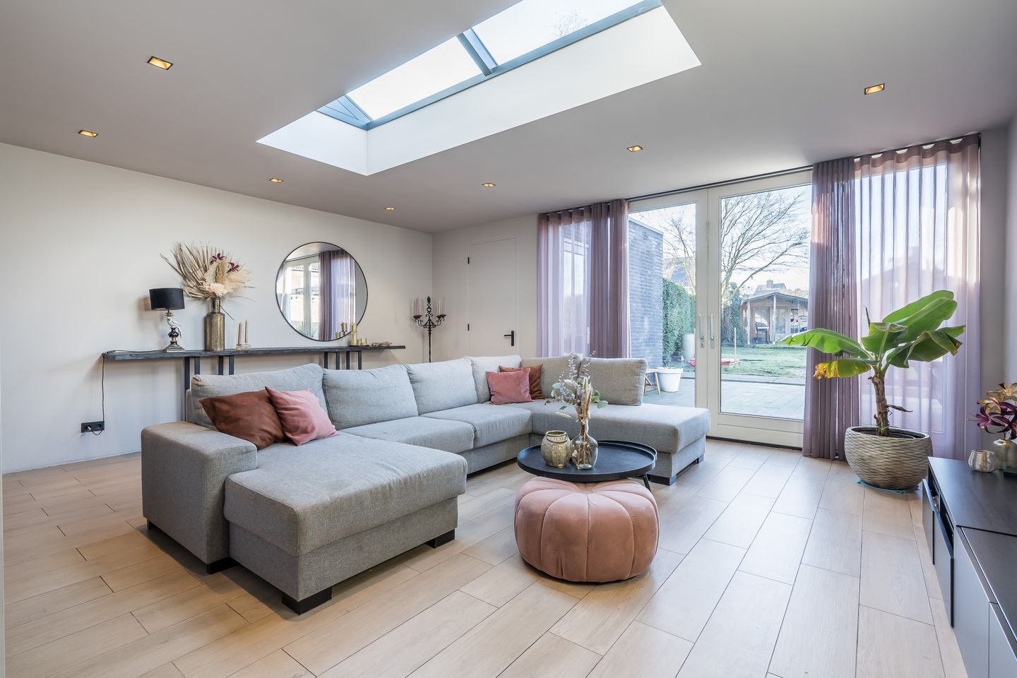 Photo 14 of Achterstestraat 33