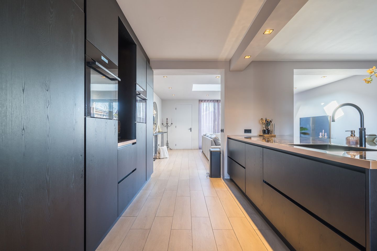 Photo 10 of Achterstestraat 33