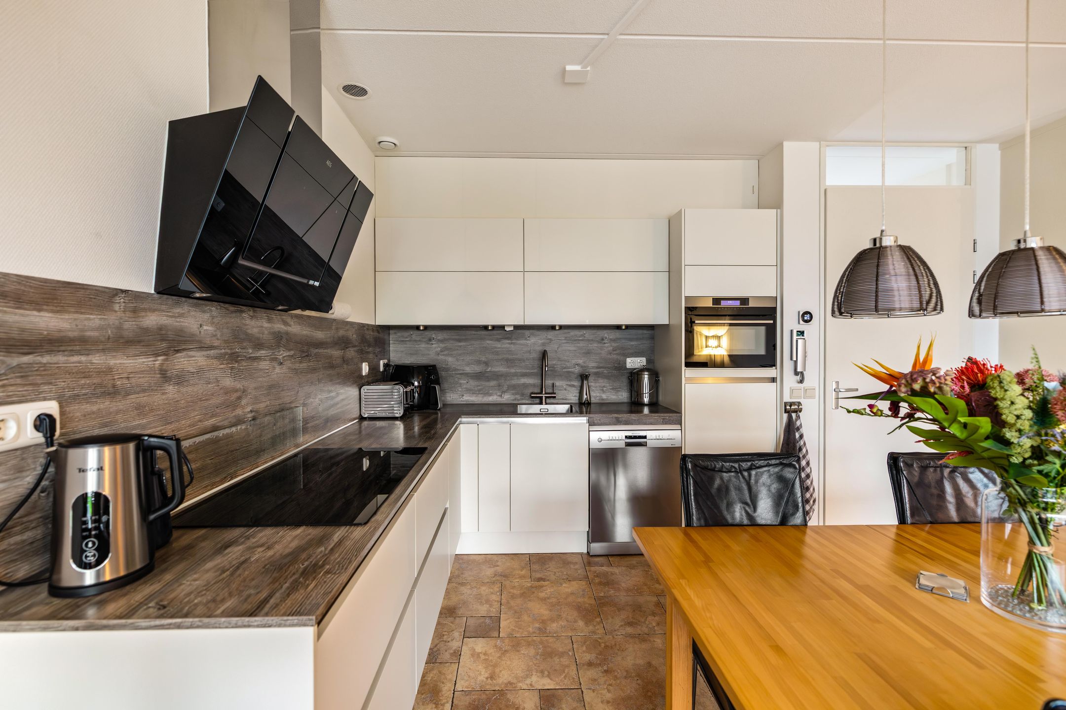 Foto 9 van Van Ostadestraat 26