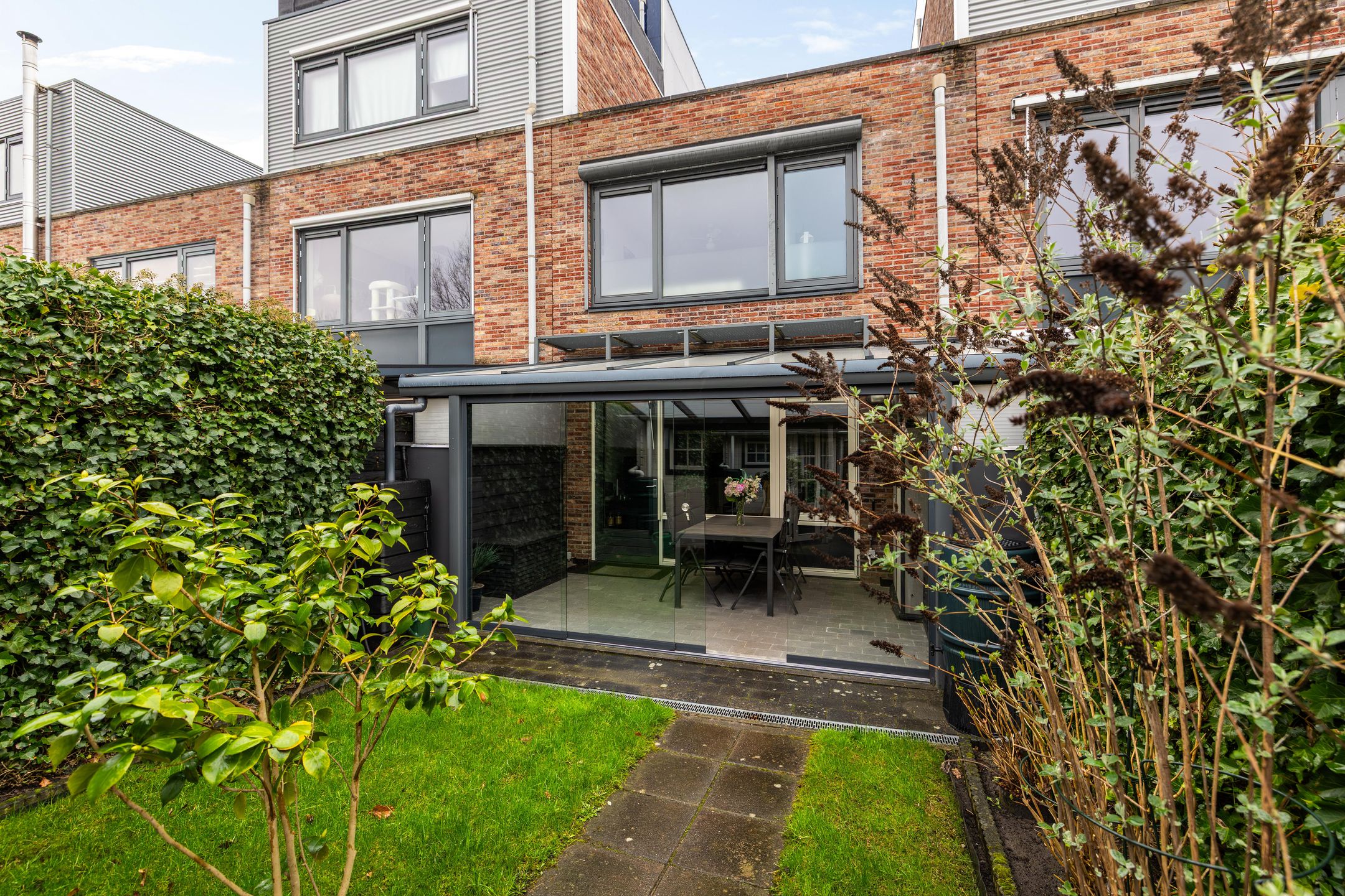 Foto 27 van Van Ostadestraat 26