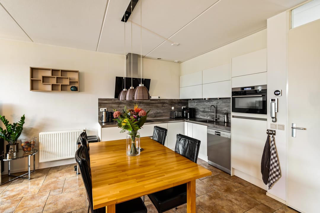 Foto 8 van Van Ostadestraat 26