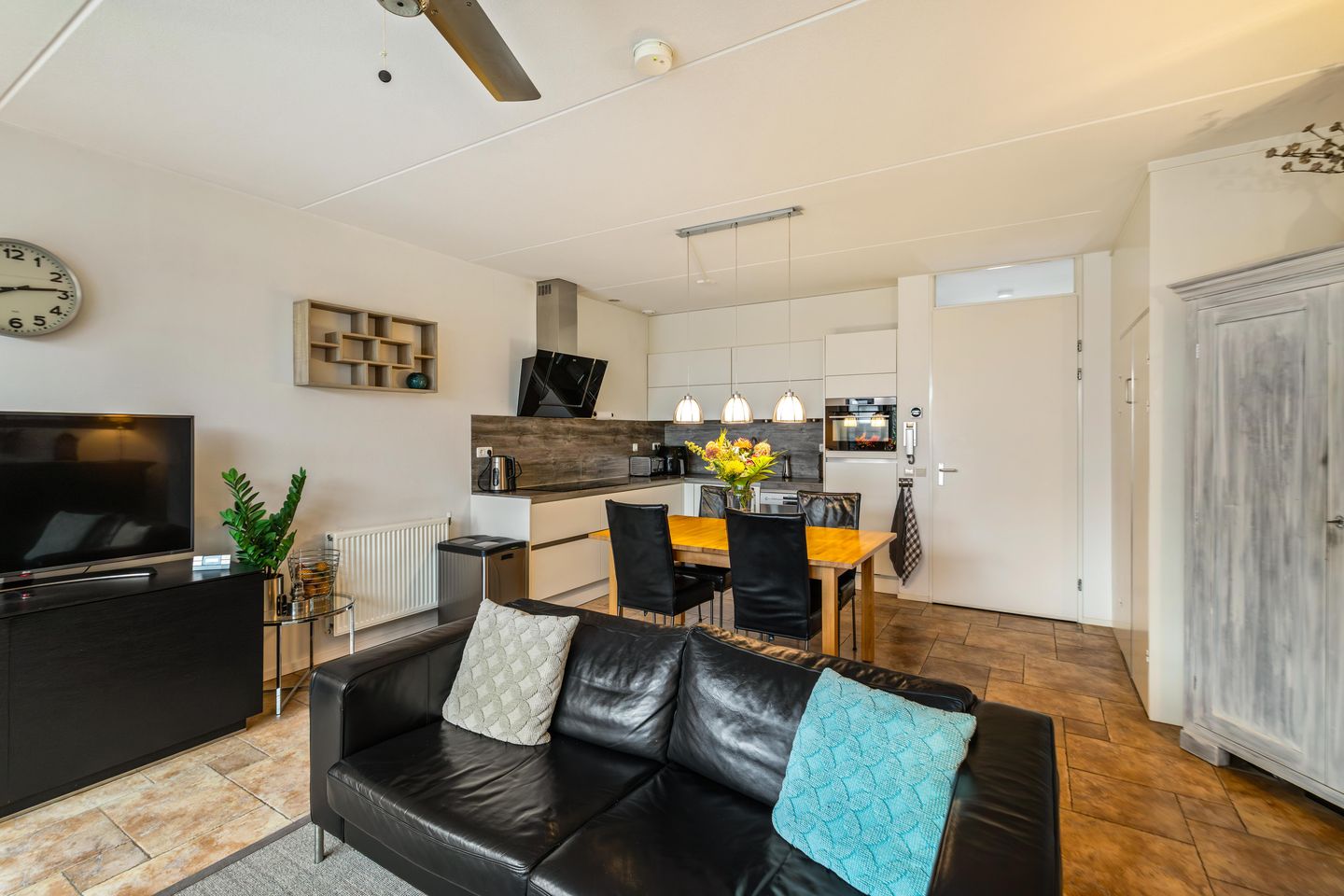 Foto 5 van Van Ostadestraat 26