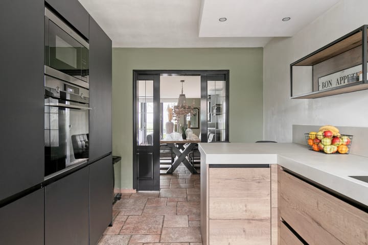 Photo 3 of Voorsteven 18