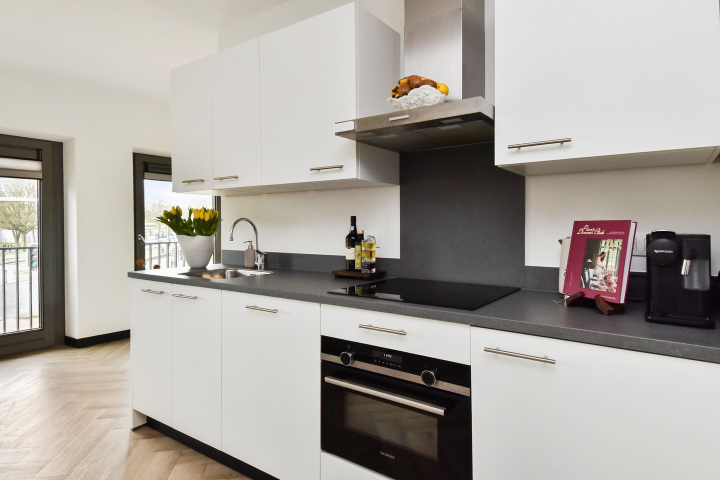 Foto 14 van Burgemeester Elsenlaan 319-F108