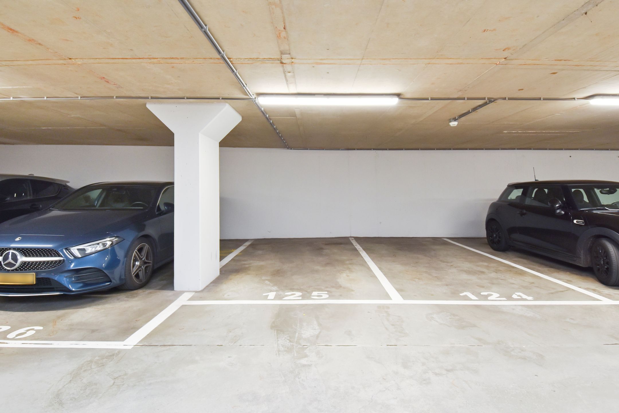 Foto 21 van Burgemeester Elsenlaan 319-F108