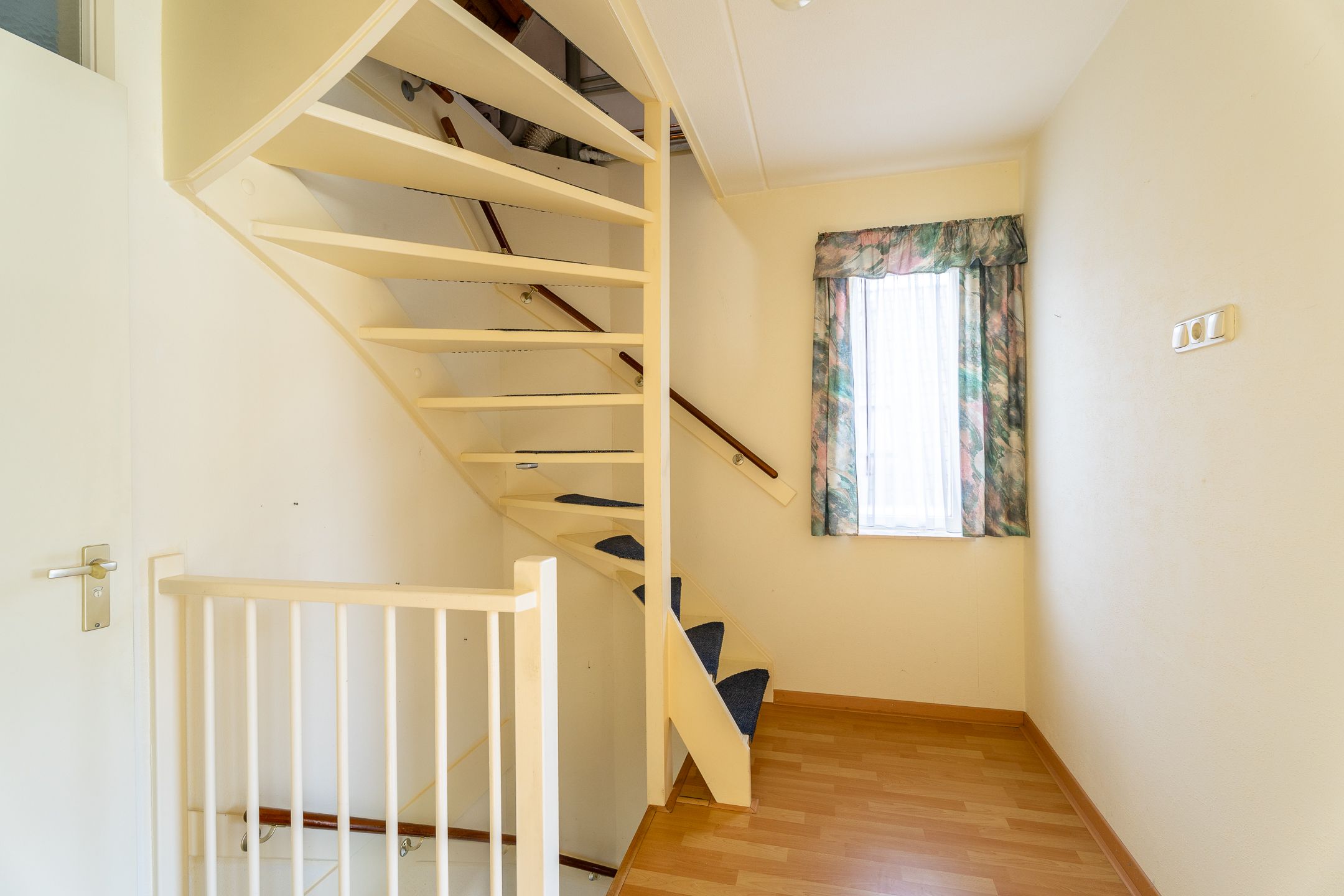 Photo 18 of Raadhuisplein 36