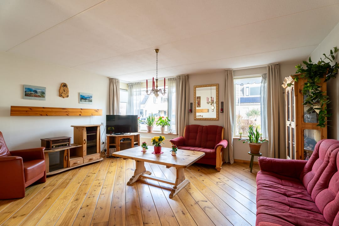 Photo 2 of Raadhuisplein 36