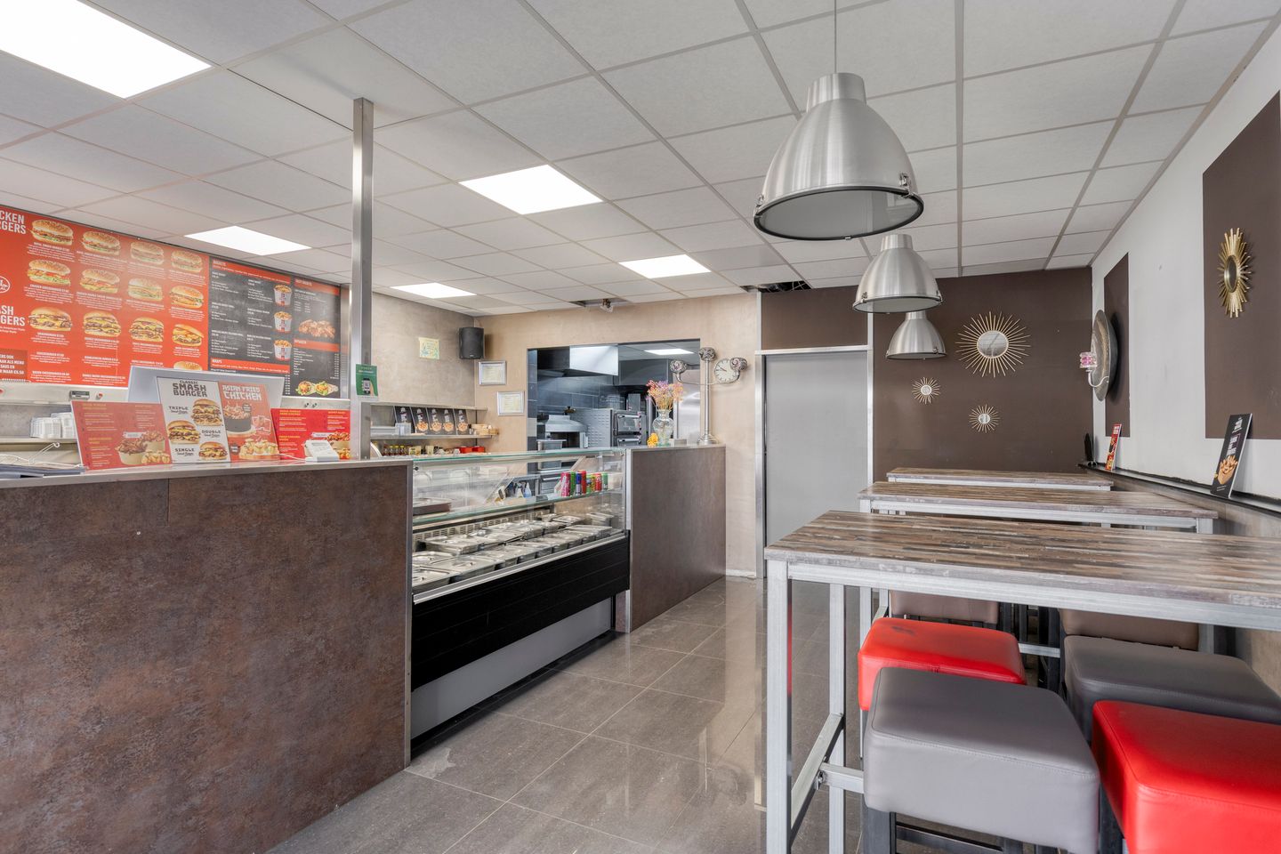 Bekijk foto 2 van Dorpsstraat 32