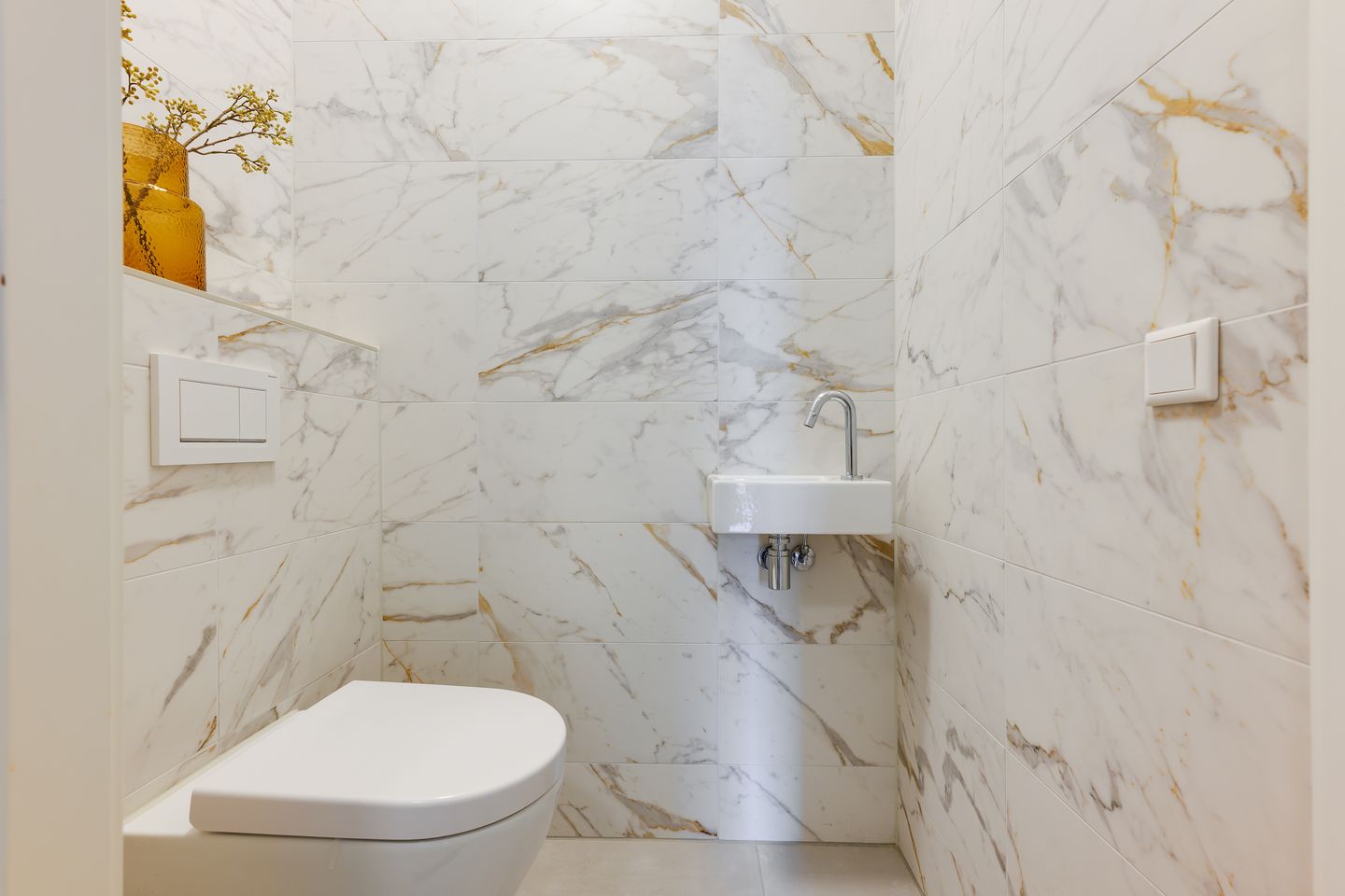 Photo 14 of Oosterkerkstraat 24