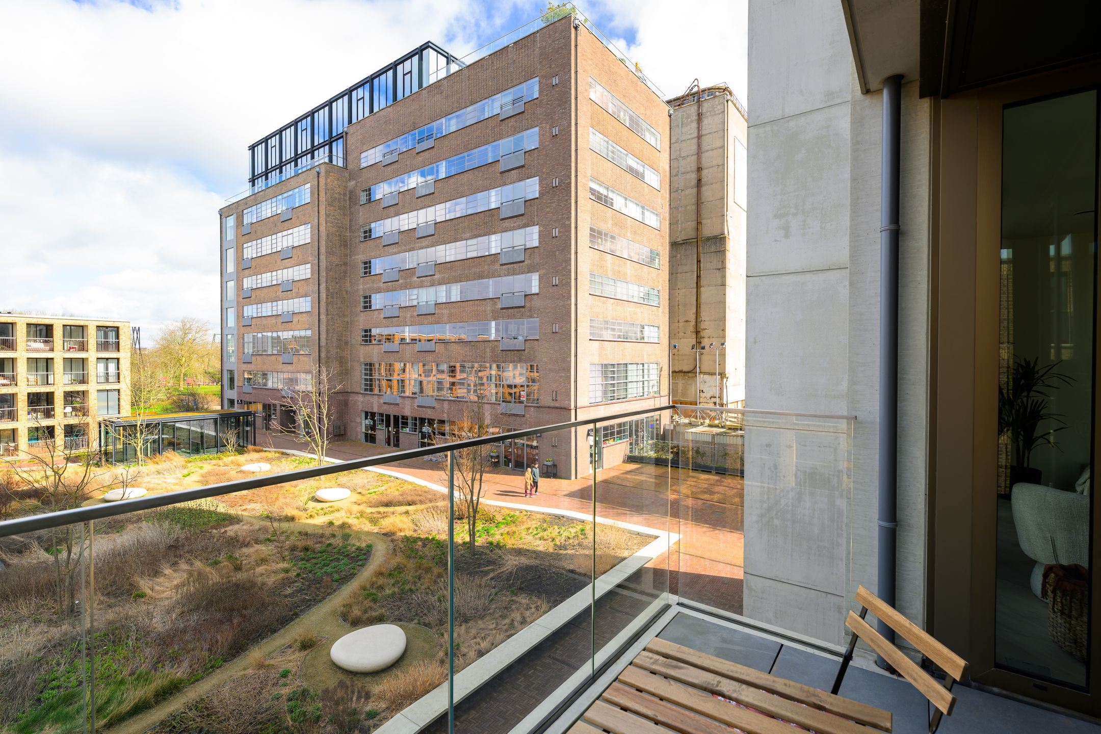 Photo 18 of Oosterkerkstraat 24