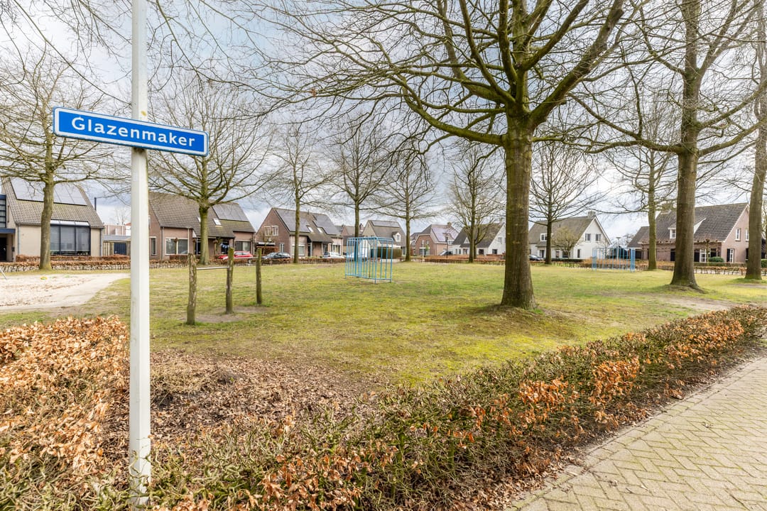 Foto 41 van Glazenmaker 2