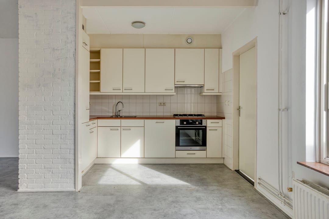 Photo 11 of Weerselosestraat 214