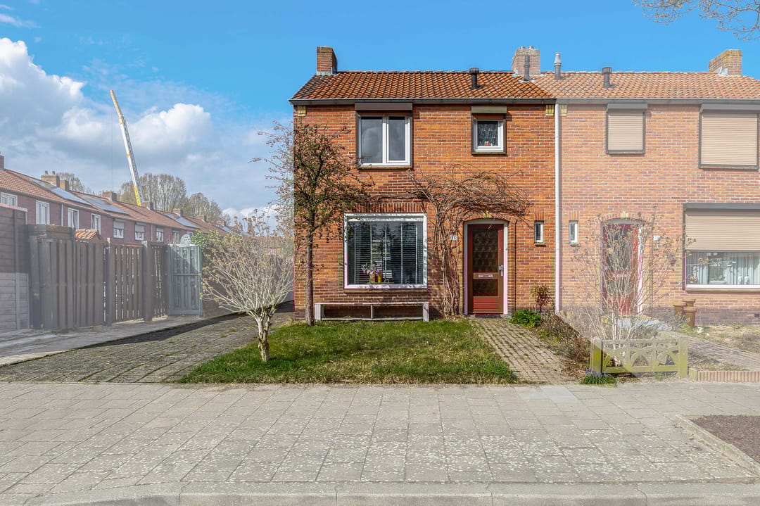 Photo 2 of Plataanstraat 80