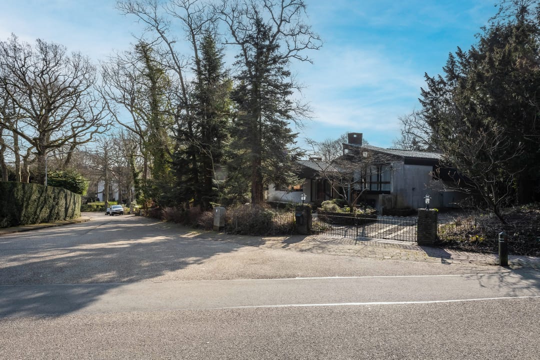 Detached Villa with Renovation Potential in Park Duin en Daal — 39