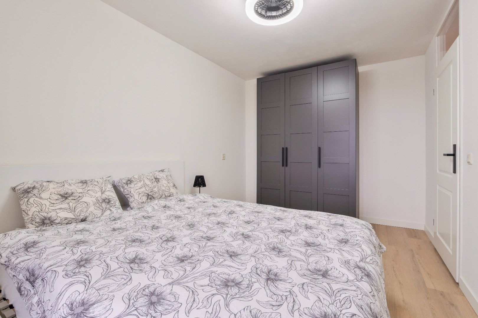 Foto 18 van Monseigneur Nolensplein 41-D