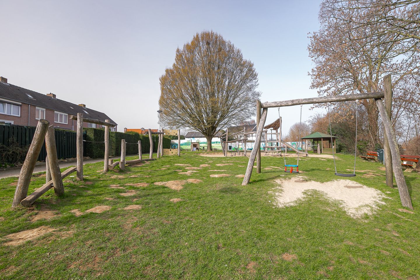 Photo 20 of De Hoof 9