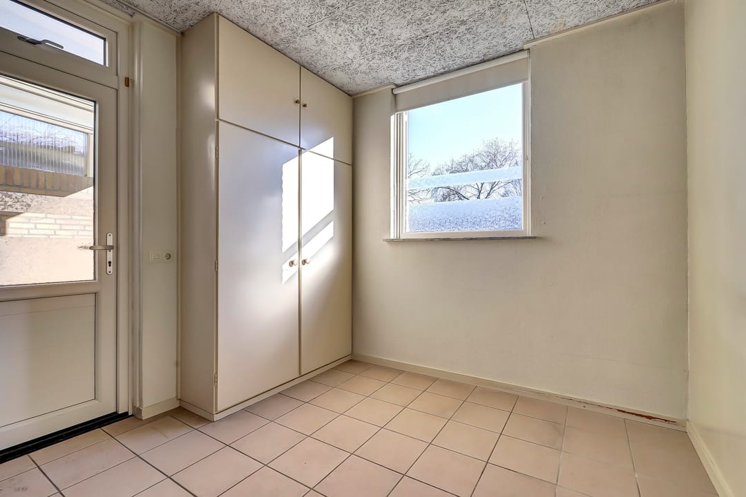 Charming Family Home with South-Facing Garden in Heumen — 19