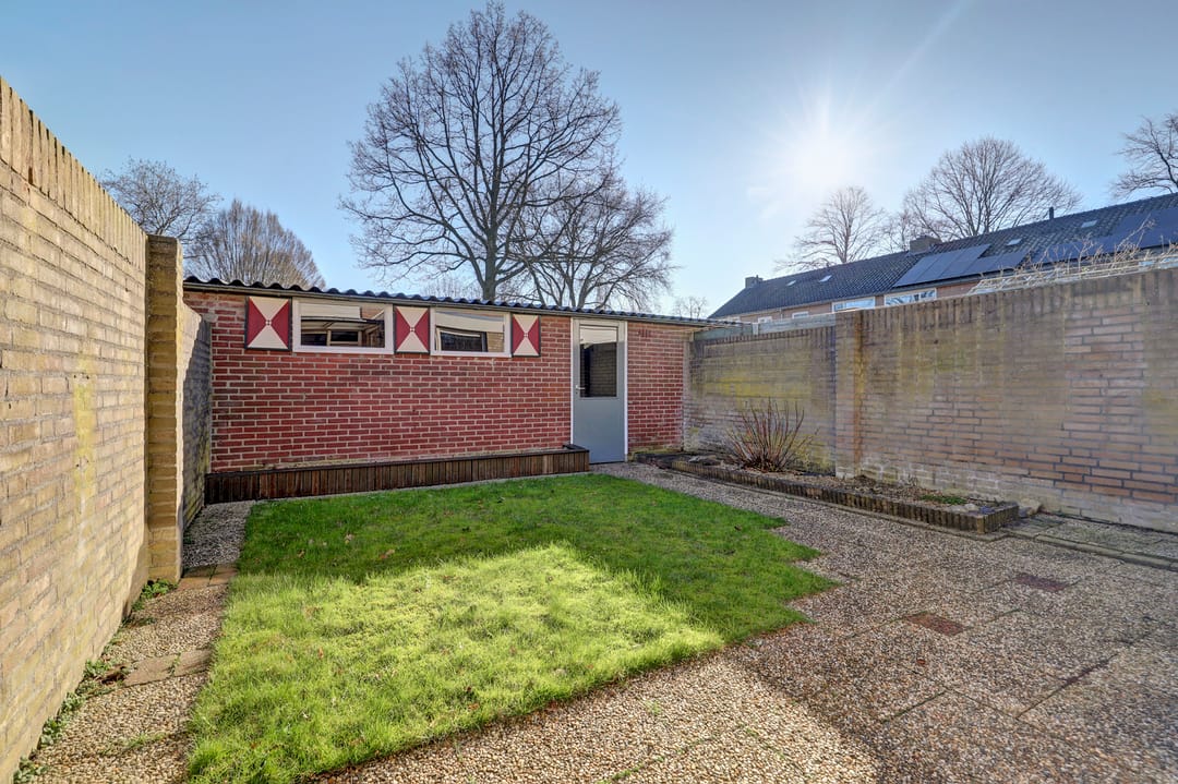 Charming Family Home with South-Facing Garden in Heumen — 39