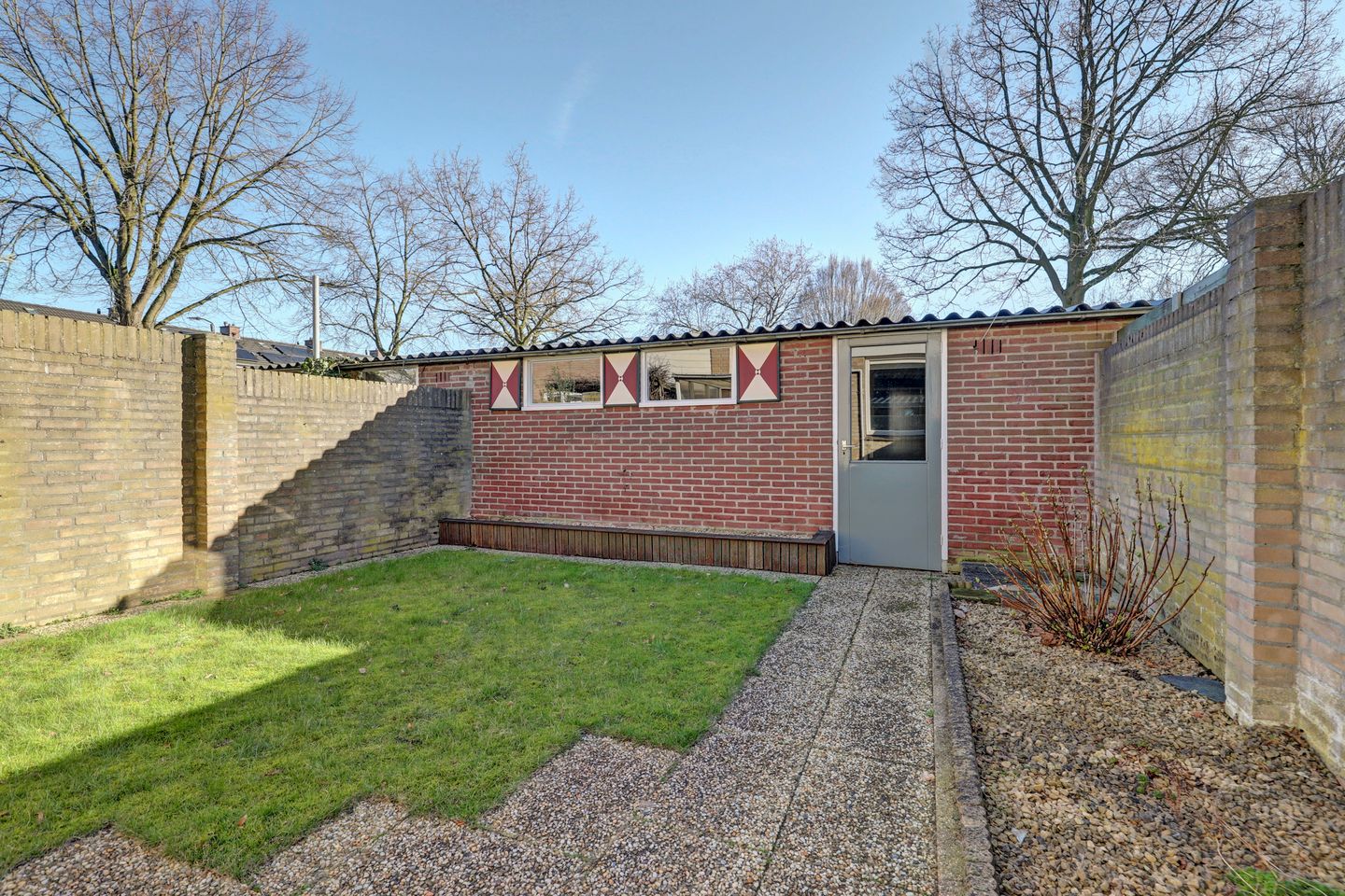 Charming Family Home with South-Facing Garden in Heumen — 40