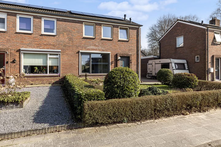 Foto 3 van Burg. Weimalaan 15