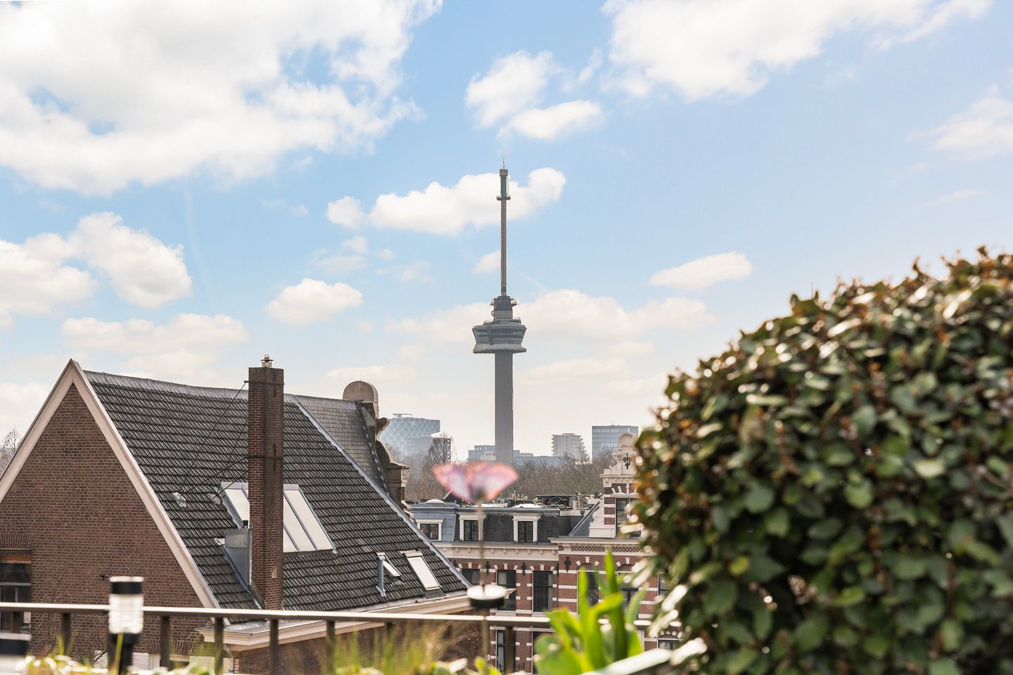 Foto 5 van Van Vollenhovenstraat 3-333