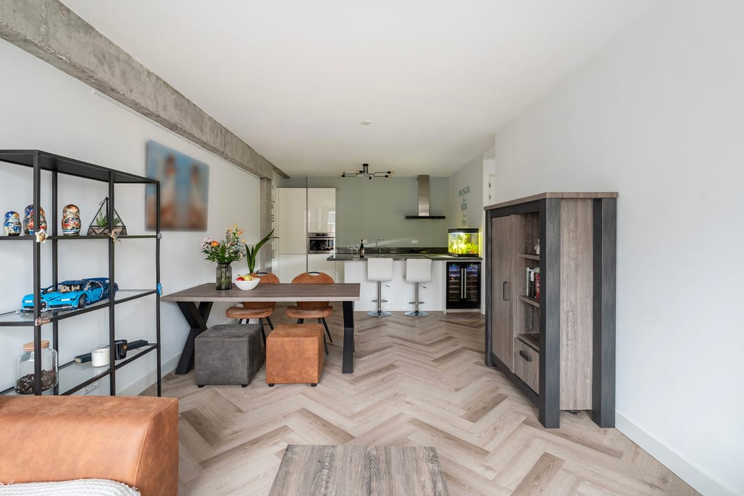 Foto 8 van Van Vollenhovenstraat 3-333