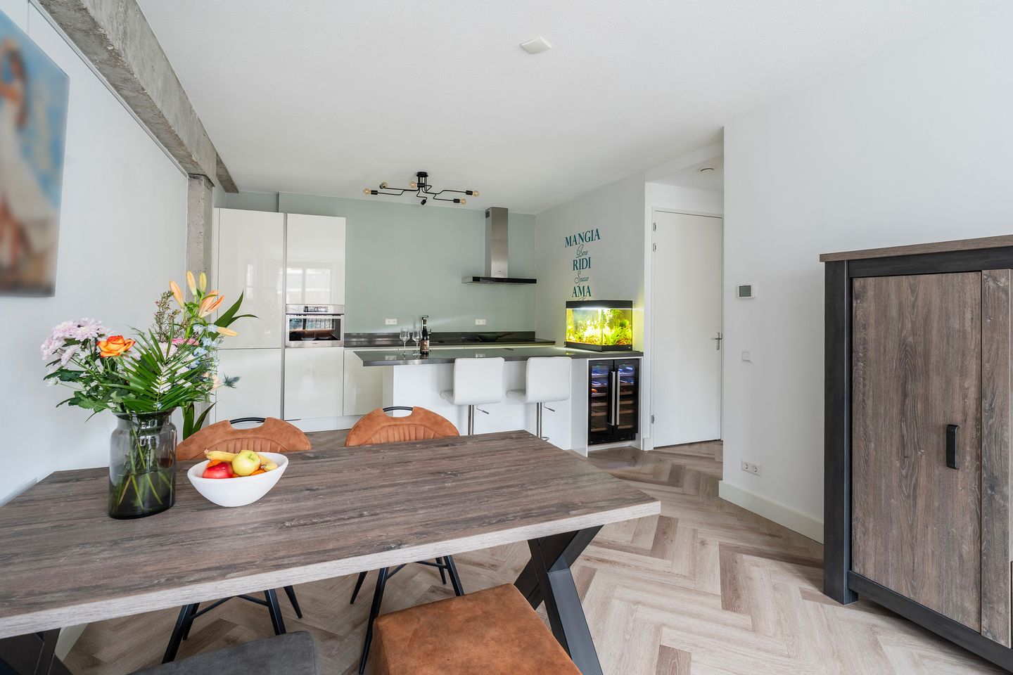 Foto 10 van Van Vollenhovenstraat 3-333