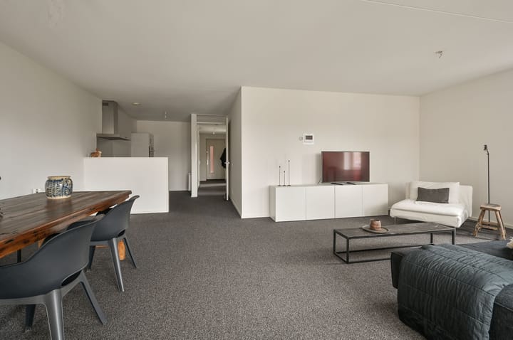 Photo 4 of Weegbreestraat 54-26