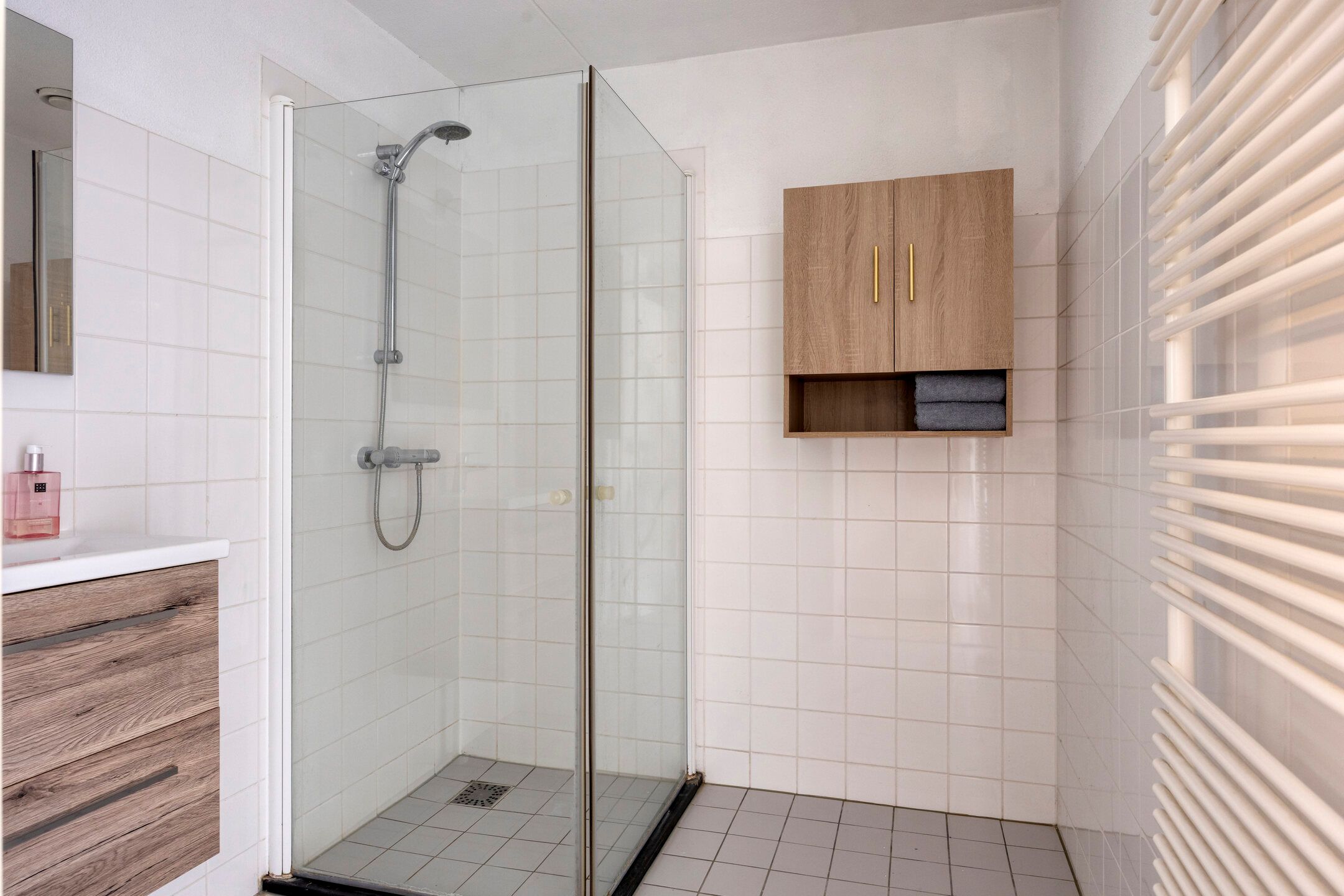 Photo 15 of Graaf van Burenstraat 2-F1