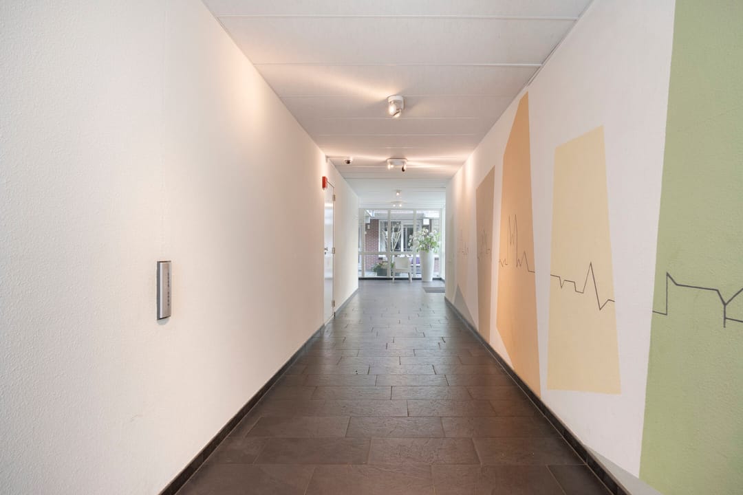 Photo 17 of Graaf van Burenstraat 2-F1