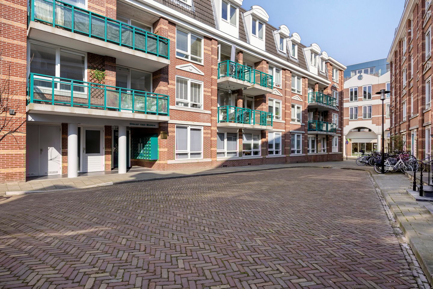 Photo 19 of Graaf van Burenstraat 2-F1