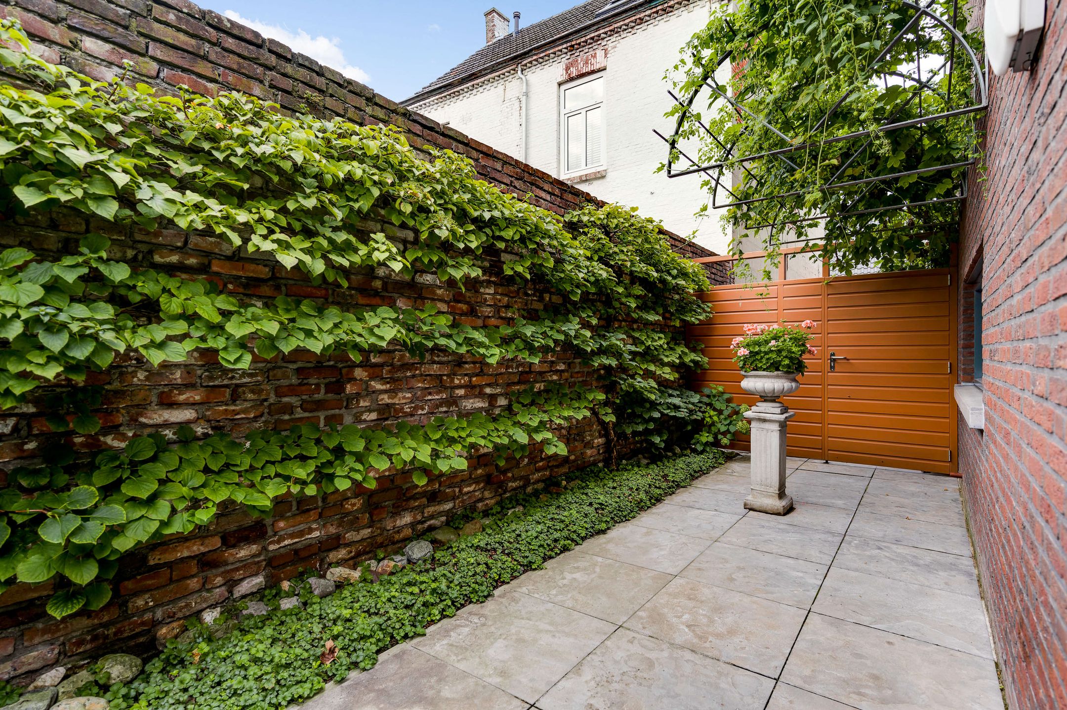 Photo 24 of Schoolstraat 16