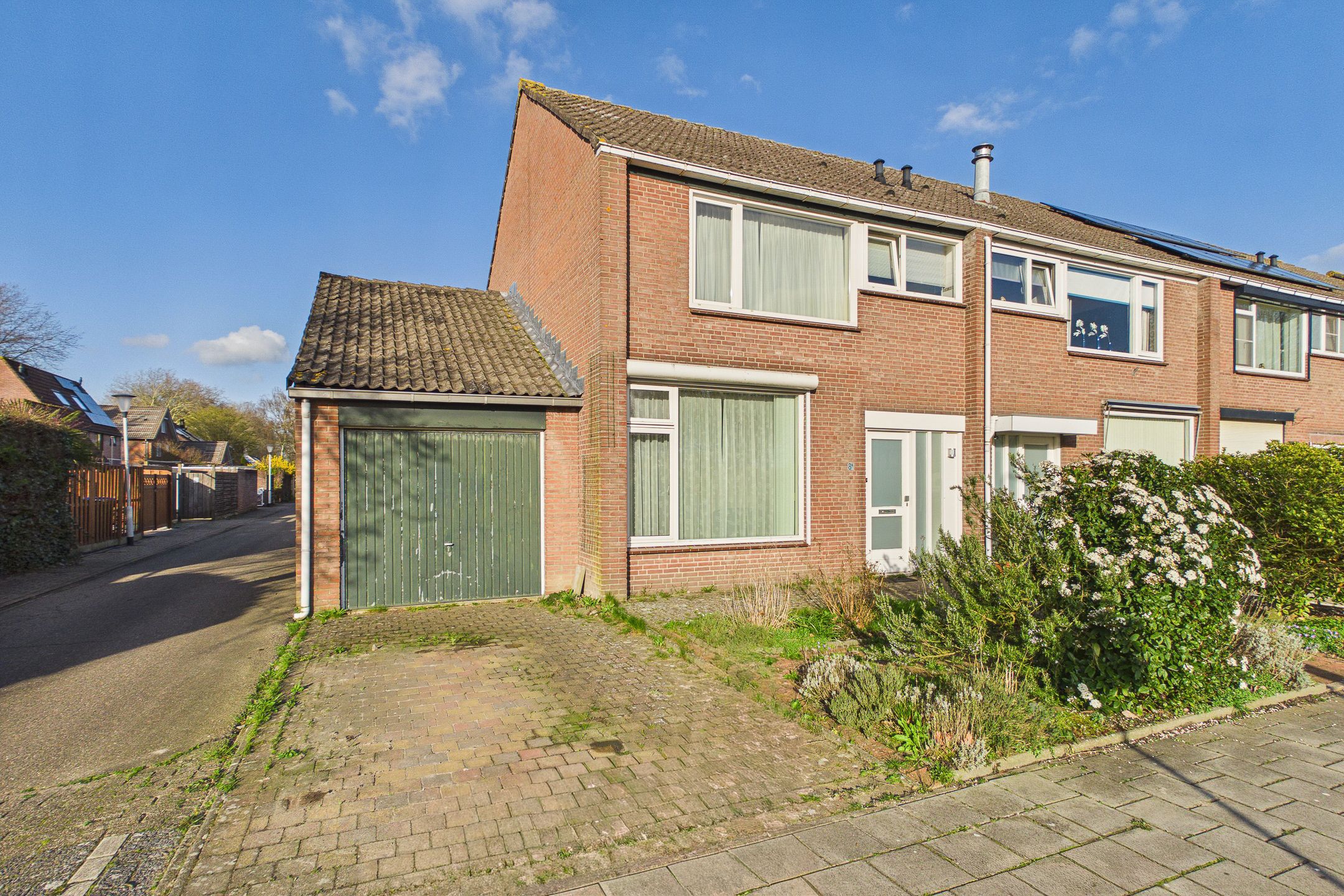 Buying a house in The Netherlands., Drostlaan 8-A