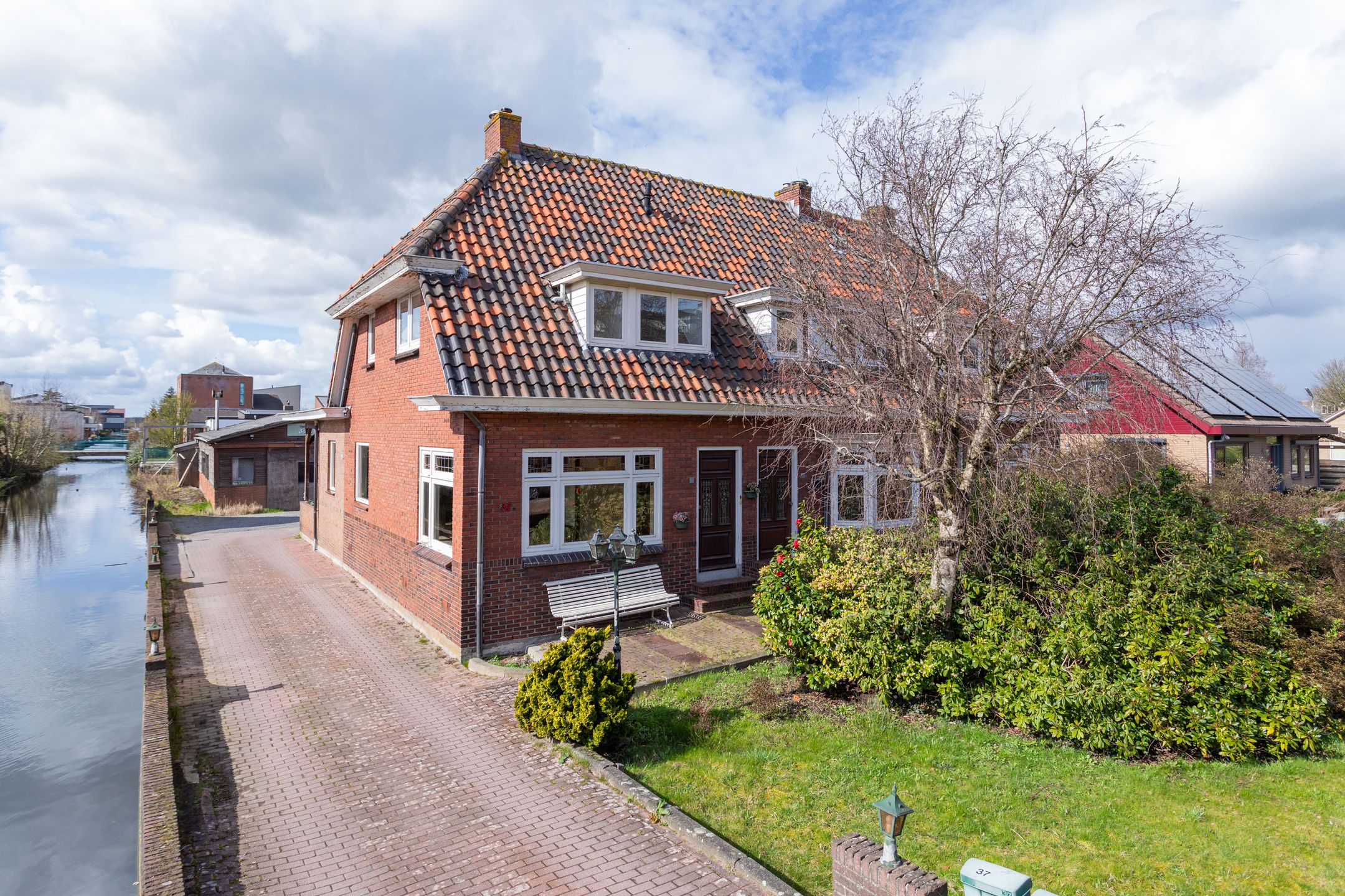 Buying a house in The Netherlands., Zuidkade 37