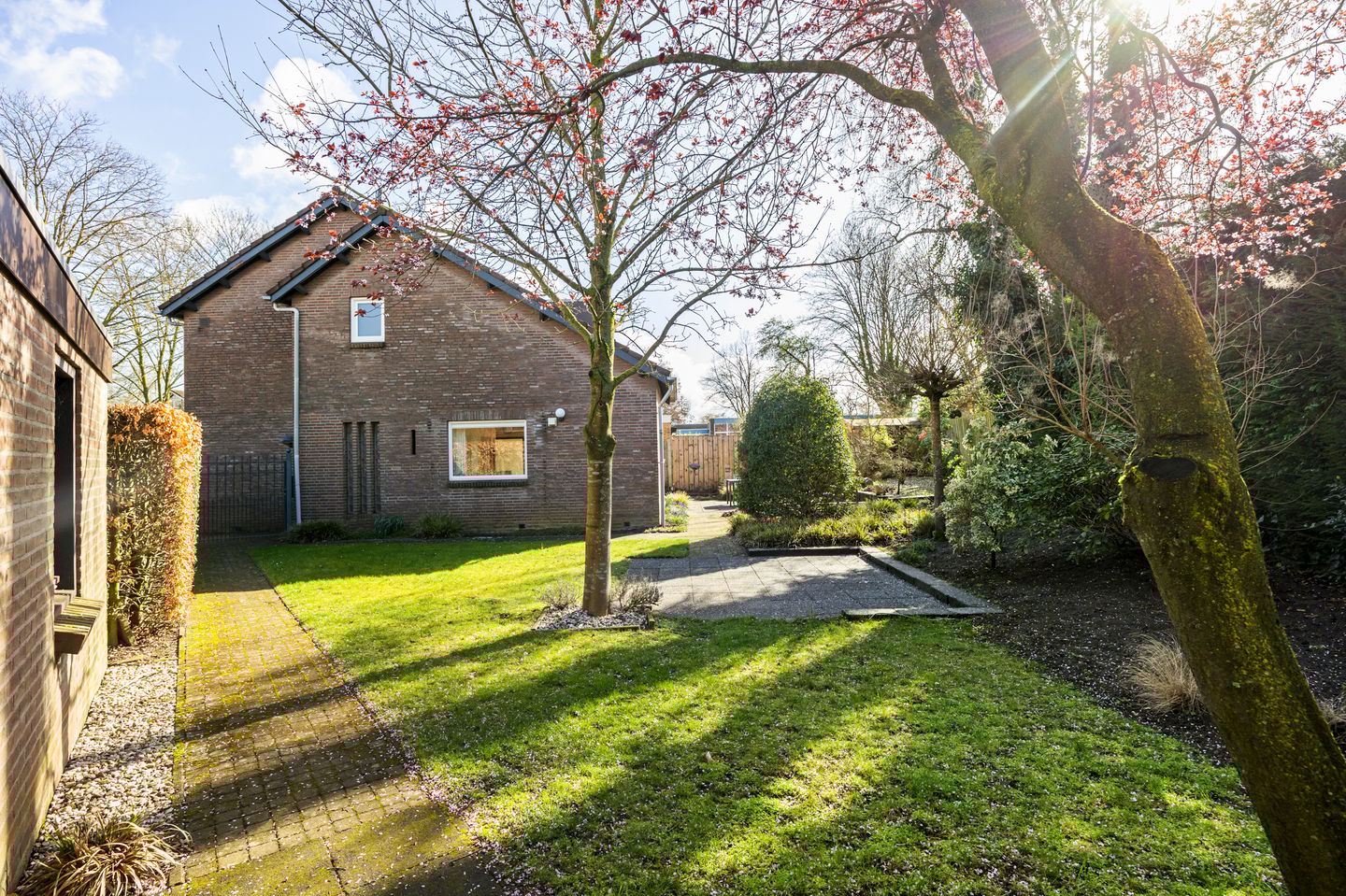 Foto 34 van Kasteel Hillenraedtstraat 52