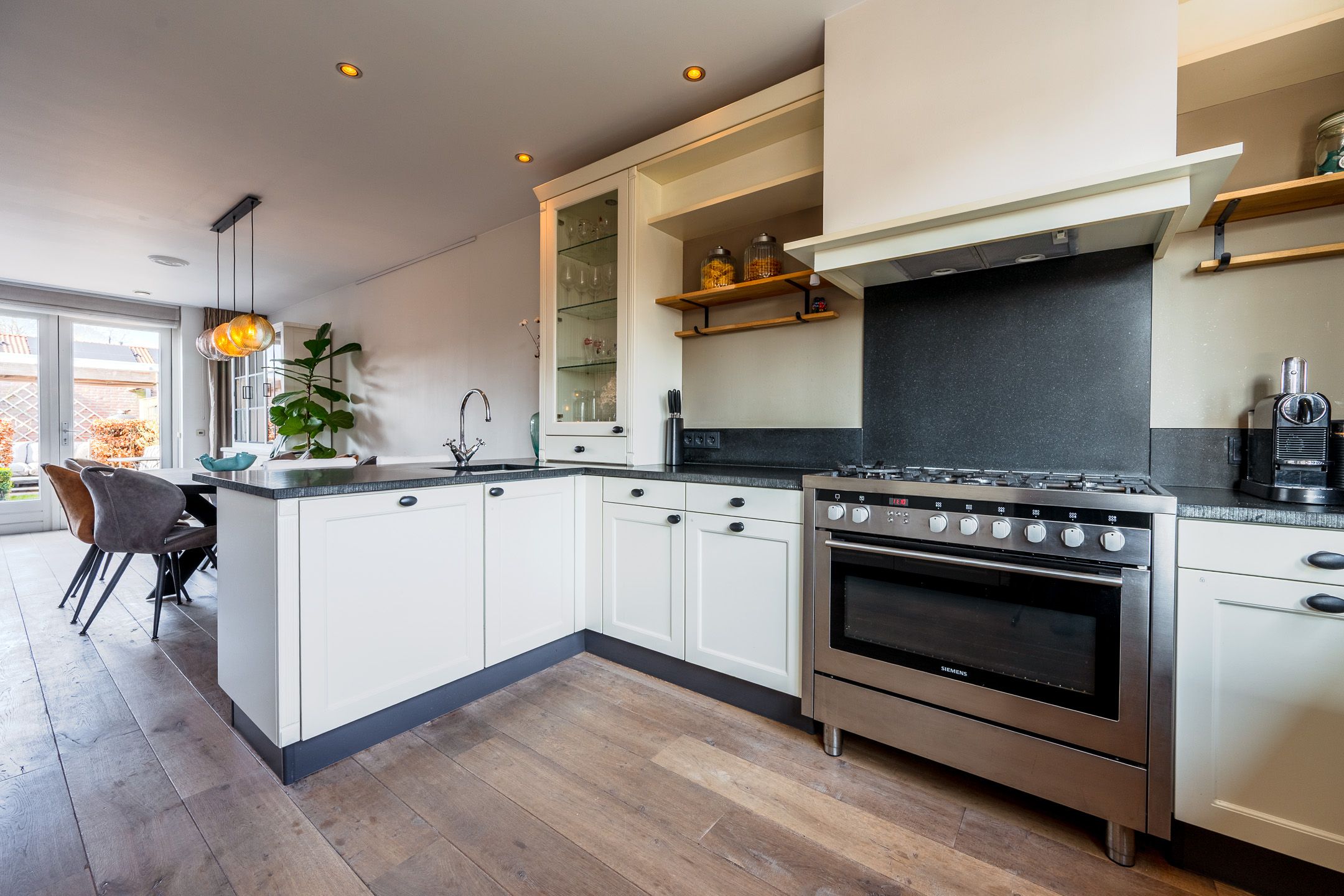 Foto 12 van Panweg 65