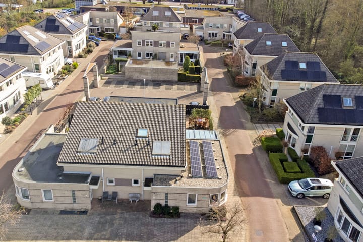 Foto 2 van Berliozlaan 3