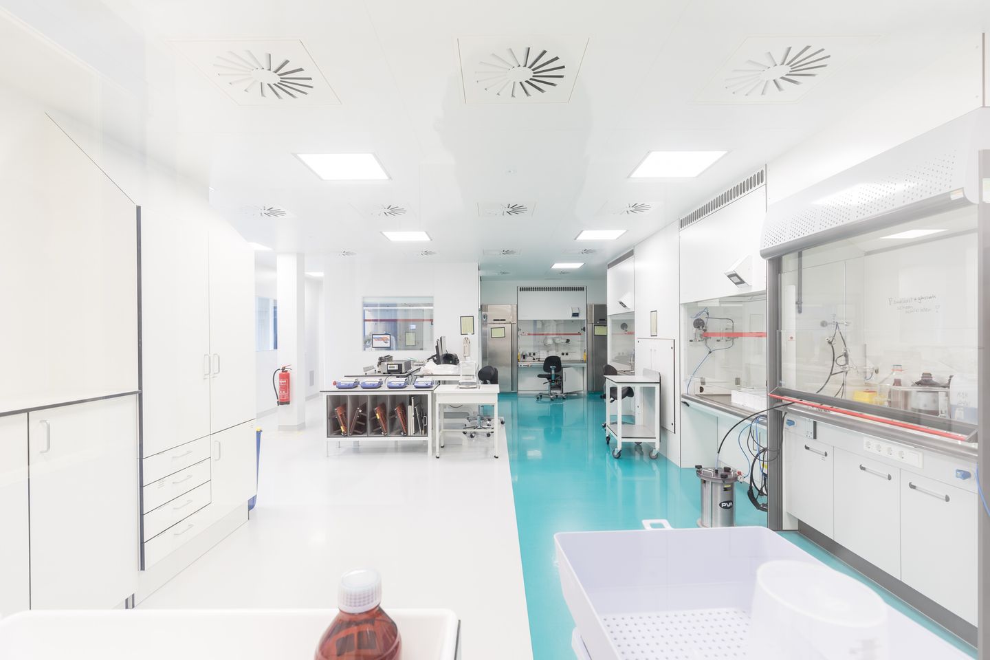 Bekijk foto 3 van Rozenburglaan 15