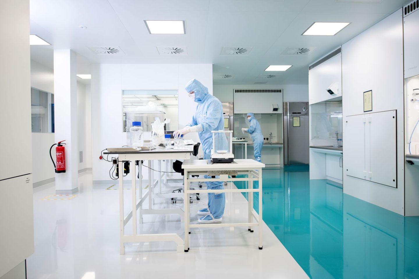 Bekijk foto 2 van Rozenburglaan 15