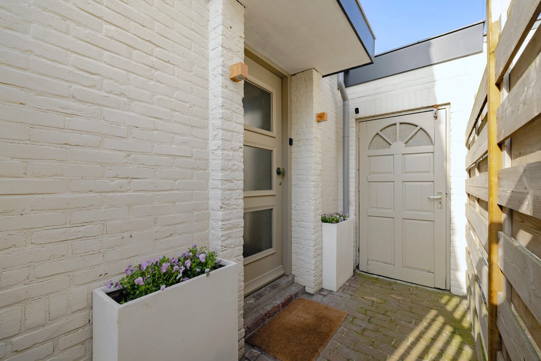 Nearly Detached Villa with Sunny Garden in Quiet Zandvoort South — 36