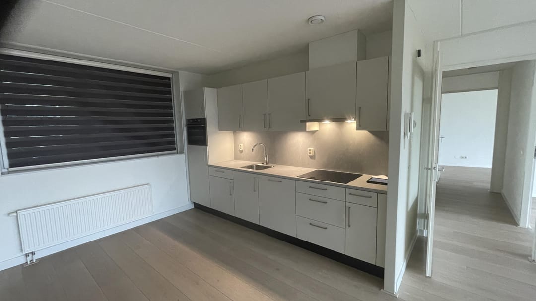 Photo 11 of Flintstraat 69