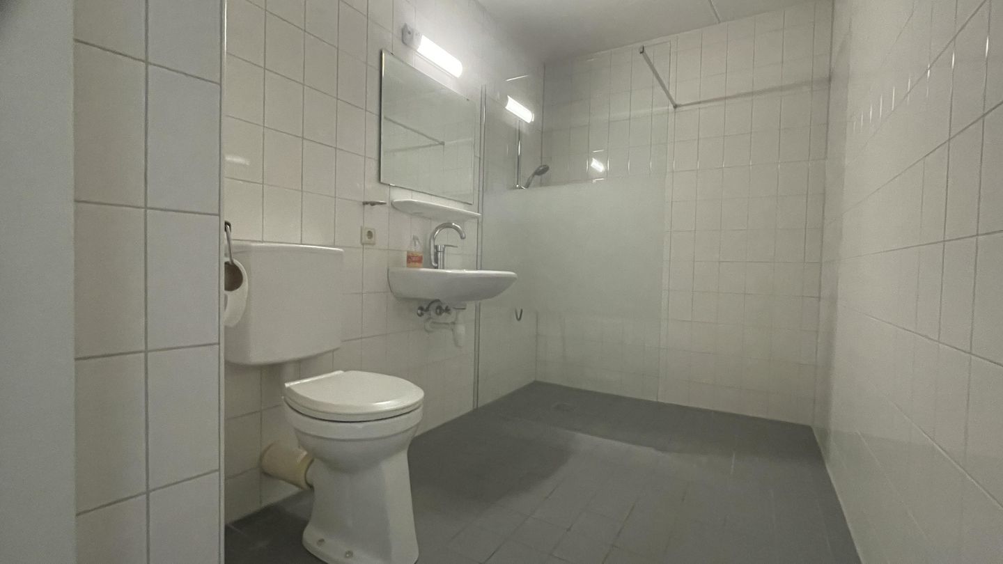 Photo 14 of Flintstraat 69