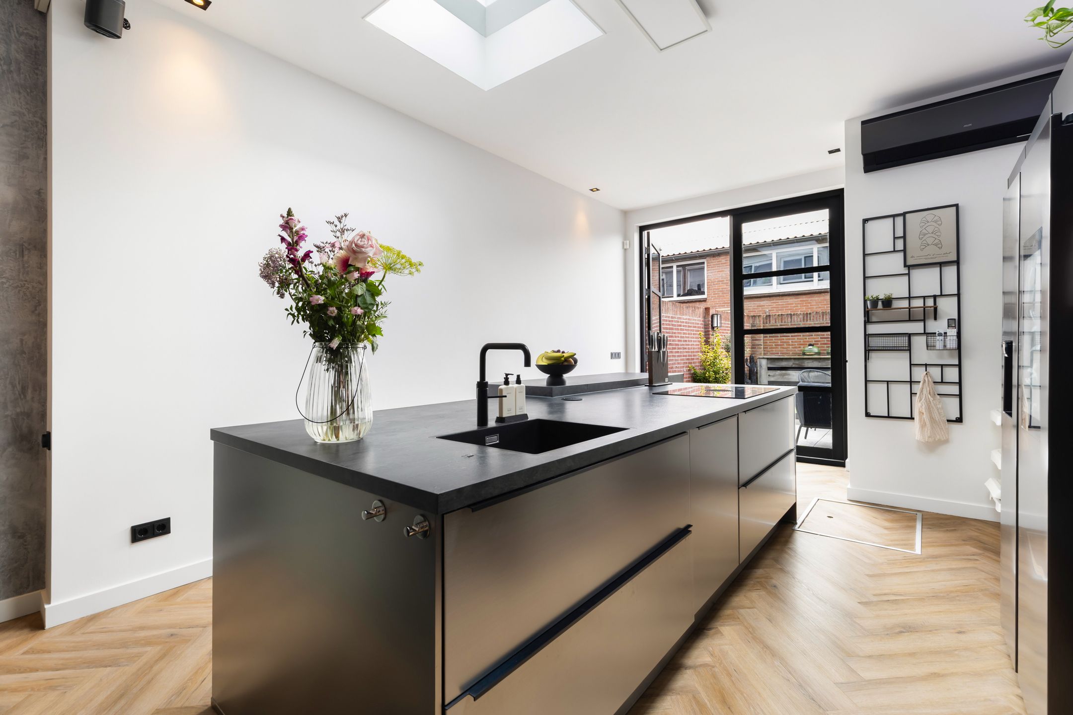 Foto 15 van Geuzenweg 150