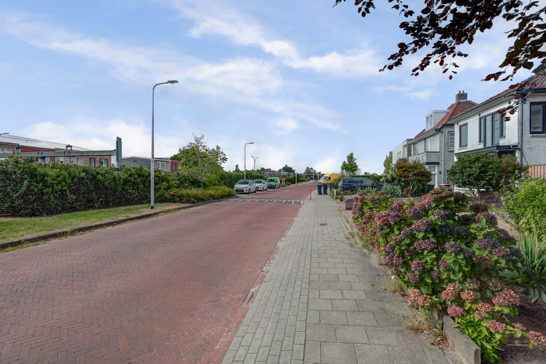 Photo 62 of Anjelierstraat 10