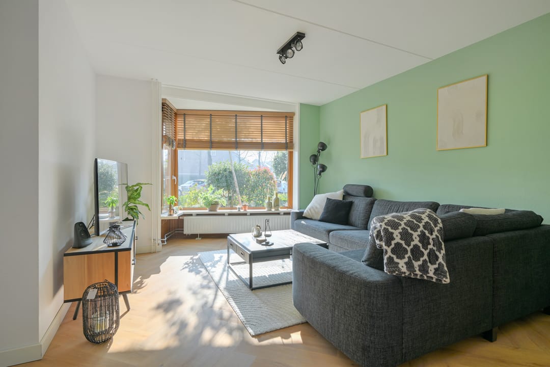 Photo 2 of Schoonhout 204