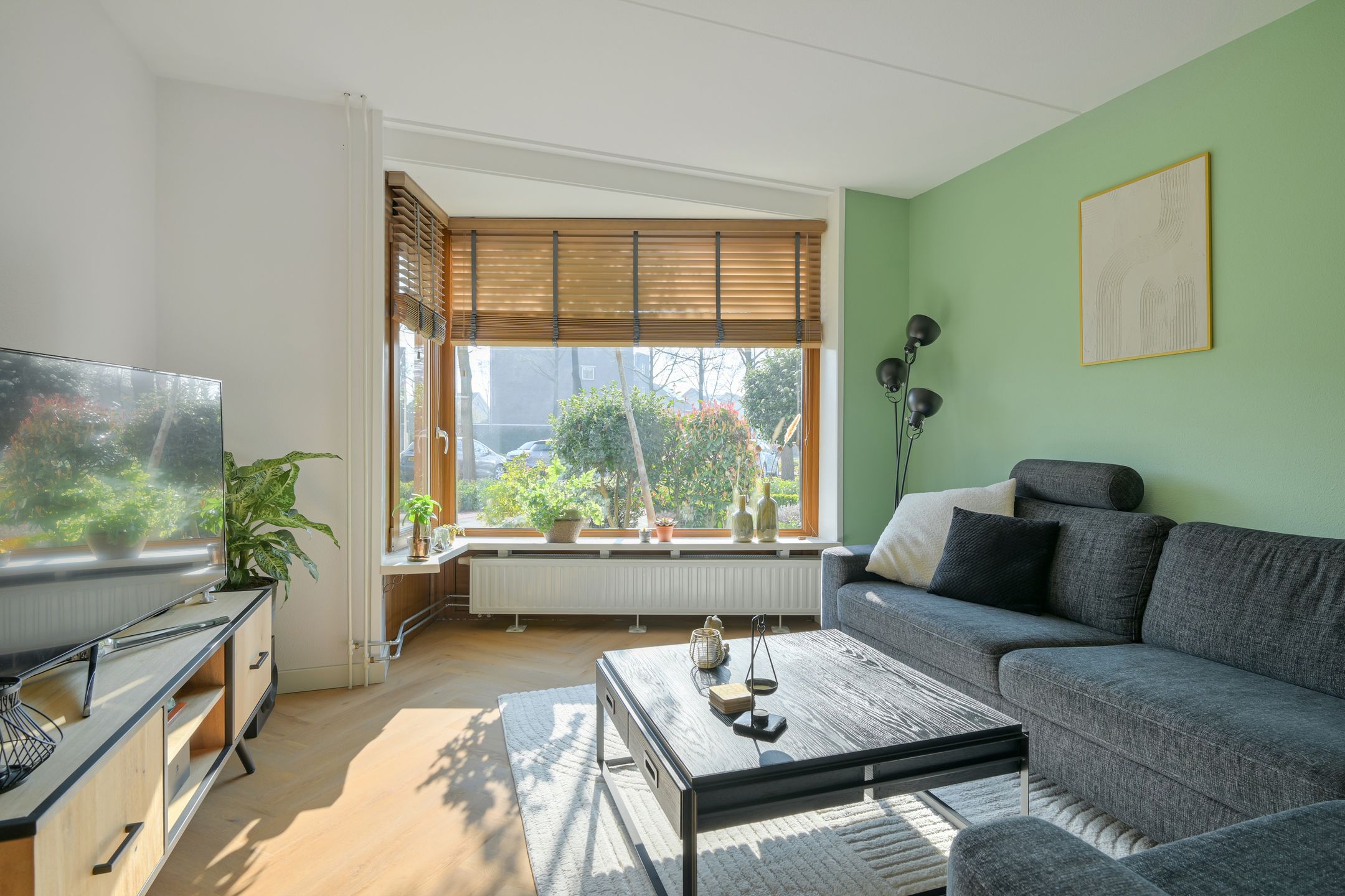 Photo 12 of Schoonhout 204